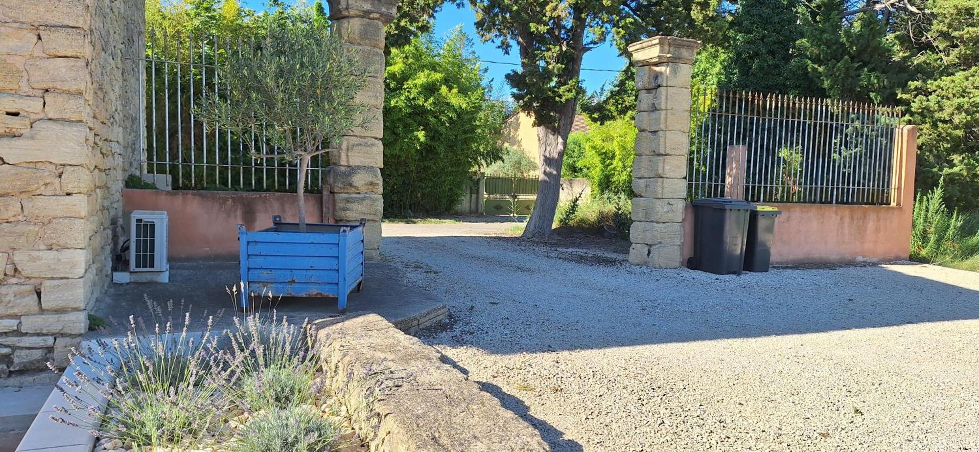 Loft En Duplex Au Mas De La Restanque Lägenhet Monteux Exteriör bild